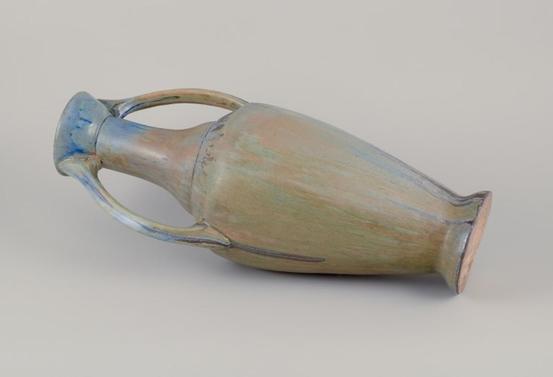 Gilbert Méténier, French ceramicist. Large impressive ceramic vase with double handles. - 8