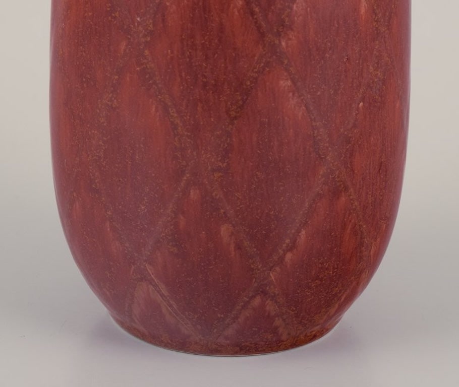 Gunnar Nylund for Rörstrand, Sweden. Ceramic vase with geometric pattern. Glaze in brown hues. - 5