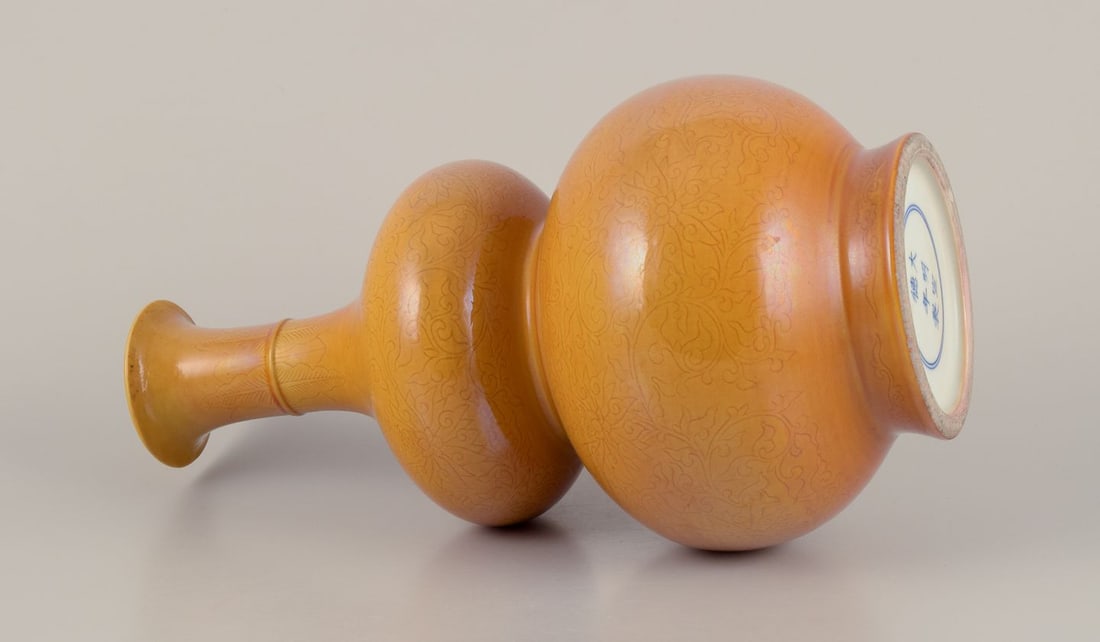 Double gourd-shaped Ming vase in porcelain. 19th century. - 7