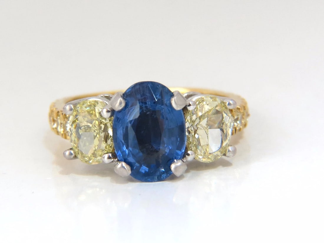 GIA Certified 5.42ct Natural No Heat Sapphire Yellow Diamonds Ring 18kt unheated - 2