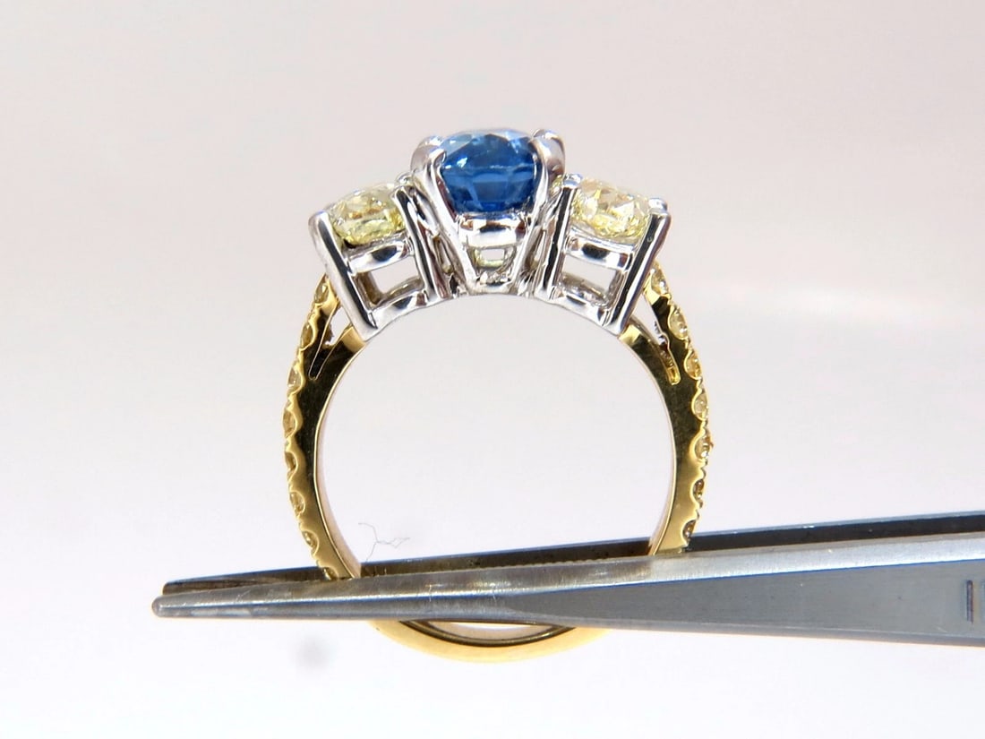 GIA Certified 5.42ct Natural No Heat Sapphire Yellow Diamonds Ring 18kt unheated - 3