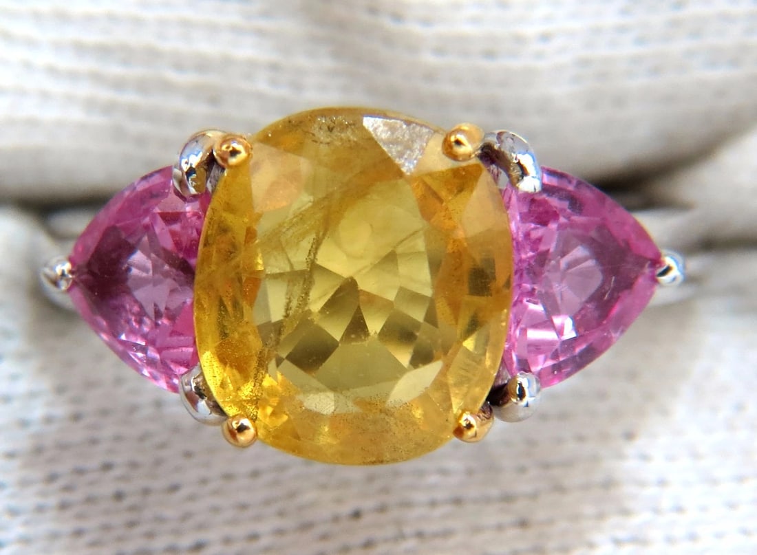 6.55ct Natural yellow sapphire ring 14kt.+ - 5