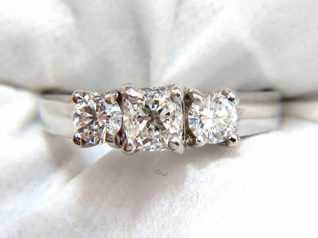 1.08CT CLASSIC THREE NATURAL CUSHION & ROUNDS DIAMOND RING 14KT** - 6