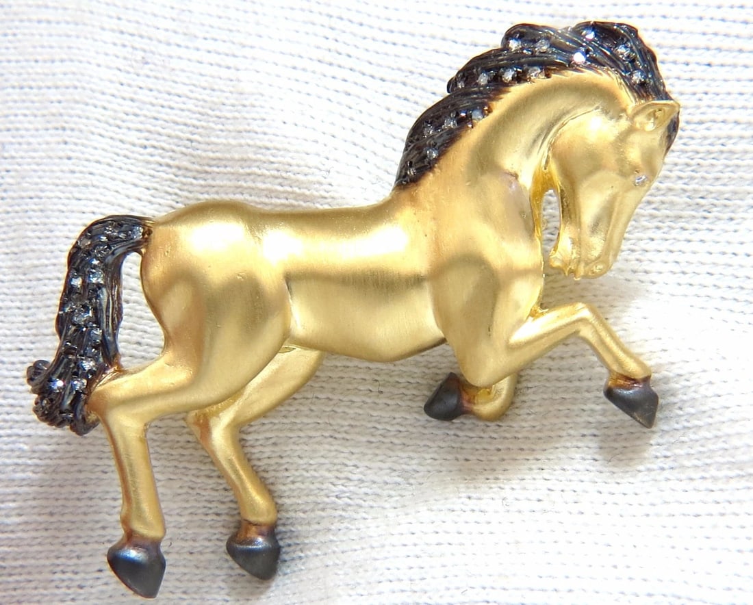 18kt Horse Pin .40ct diamonds**: Title: 18kt Horse Pin .40ct diamonds** Description: 3D Bronco Brooch Pin .40ct natural diamonds, Rounds, Full Cuts. H-color Vs-2 clarity. 18kt yellow gold intricate flowing hair details 15.8 grams. Ov