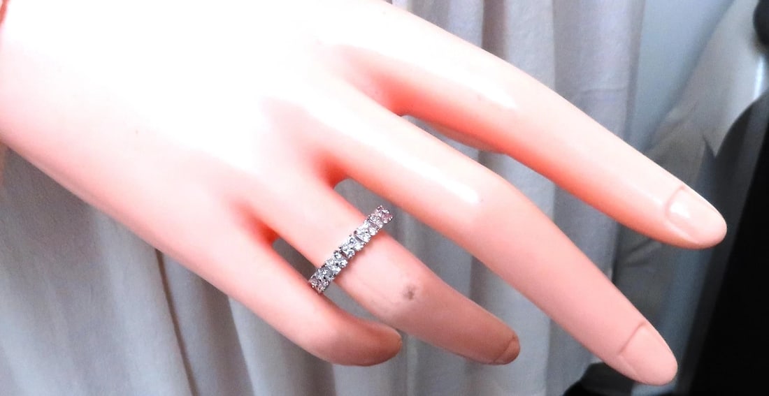 .75ct Natural Baguette & Round Diamonds Bank 18kt gold Flat 12290** - 6