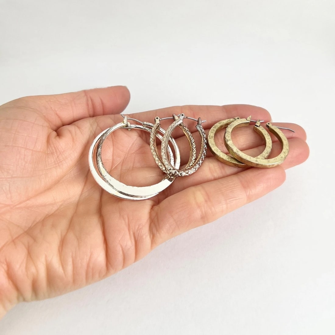 Vintage Estate Mixed Jewelry Lot, Topaz Gold-Plated More, 20 Pieces, 125.33 Gram - 11