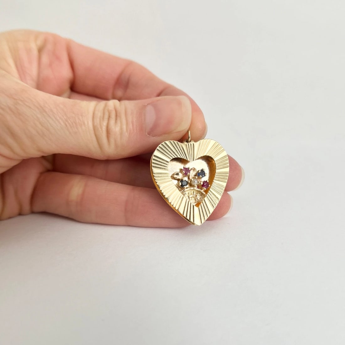 Vintage 1950's Sapphire Ruby Fluted Heart Charm Pendant 14K Yellow Gold, 5.73 Gr - 3