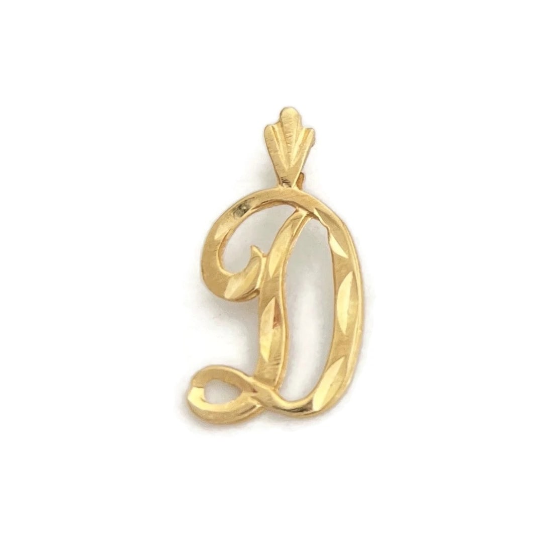 Vintage Letter D Initial Necklace Pendant Charm 14K Yellow Gold, .67 Grams (1 of 6)