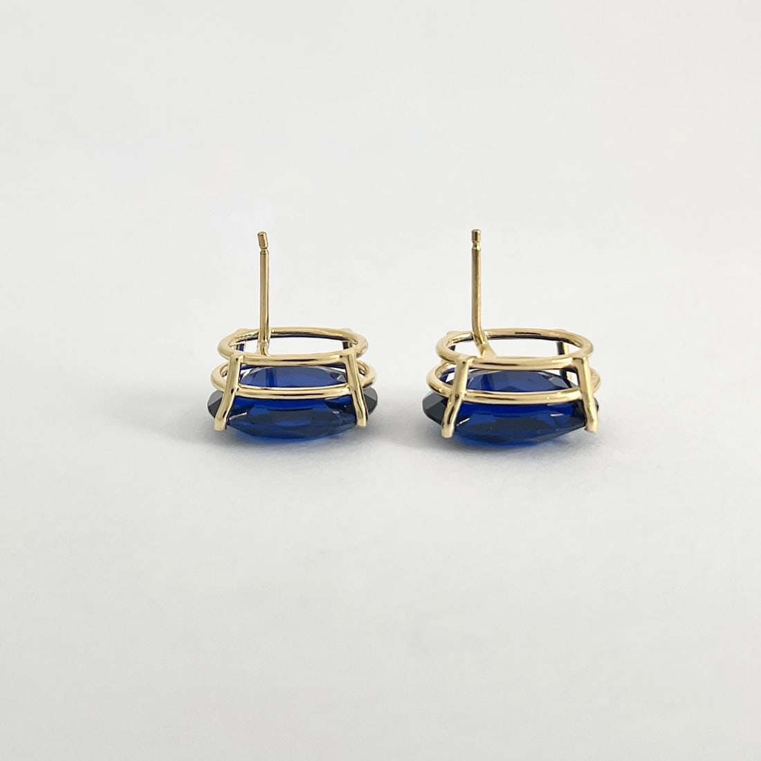 Vintage Oval Blue Simulated Sapphire Stud Earrings 14K Yellow Gold, 5.04 Grams - 7