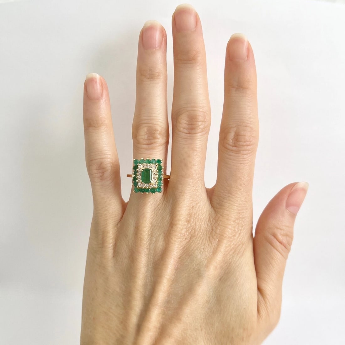 Vintage Green Emerald Diamond Halo Cocktail Ring 14K Yellow Gold, 4.81 Grams - 2