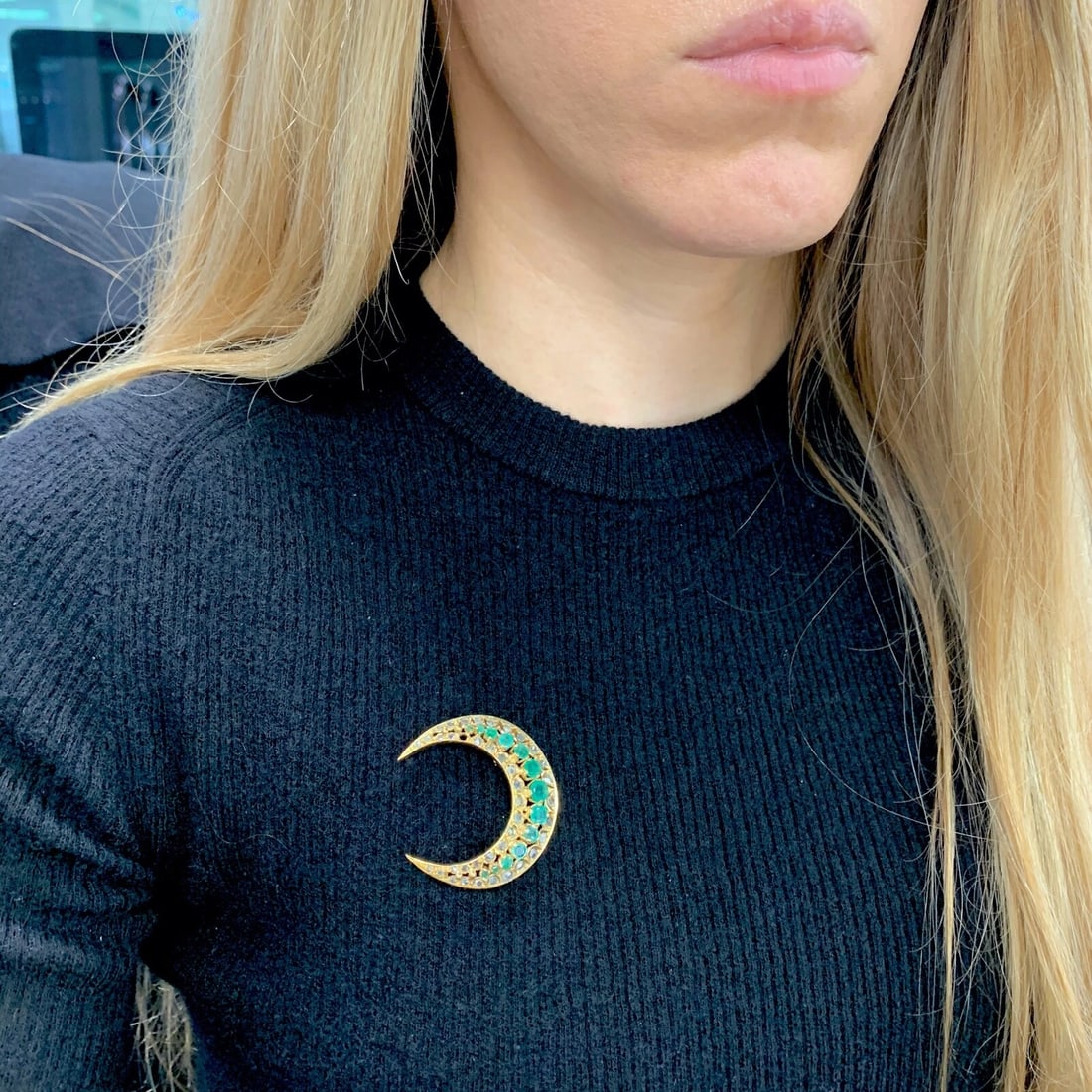 Antique Victorian Emerald Diamond Crescent Moon Brooch Pin 18K Gold, 7.73 Grams - 3