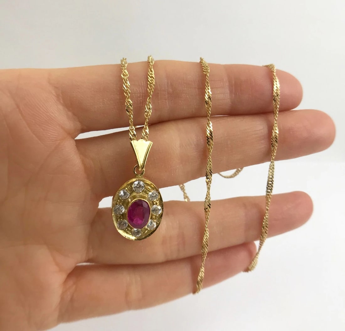 Vintage Oval Simulated Ruby CZ Halo Pendant Necklace 18K Yellow Gold, 5.47 Grams - 2