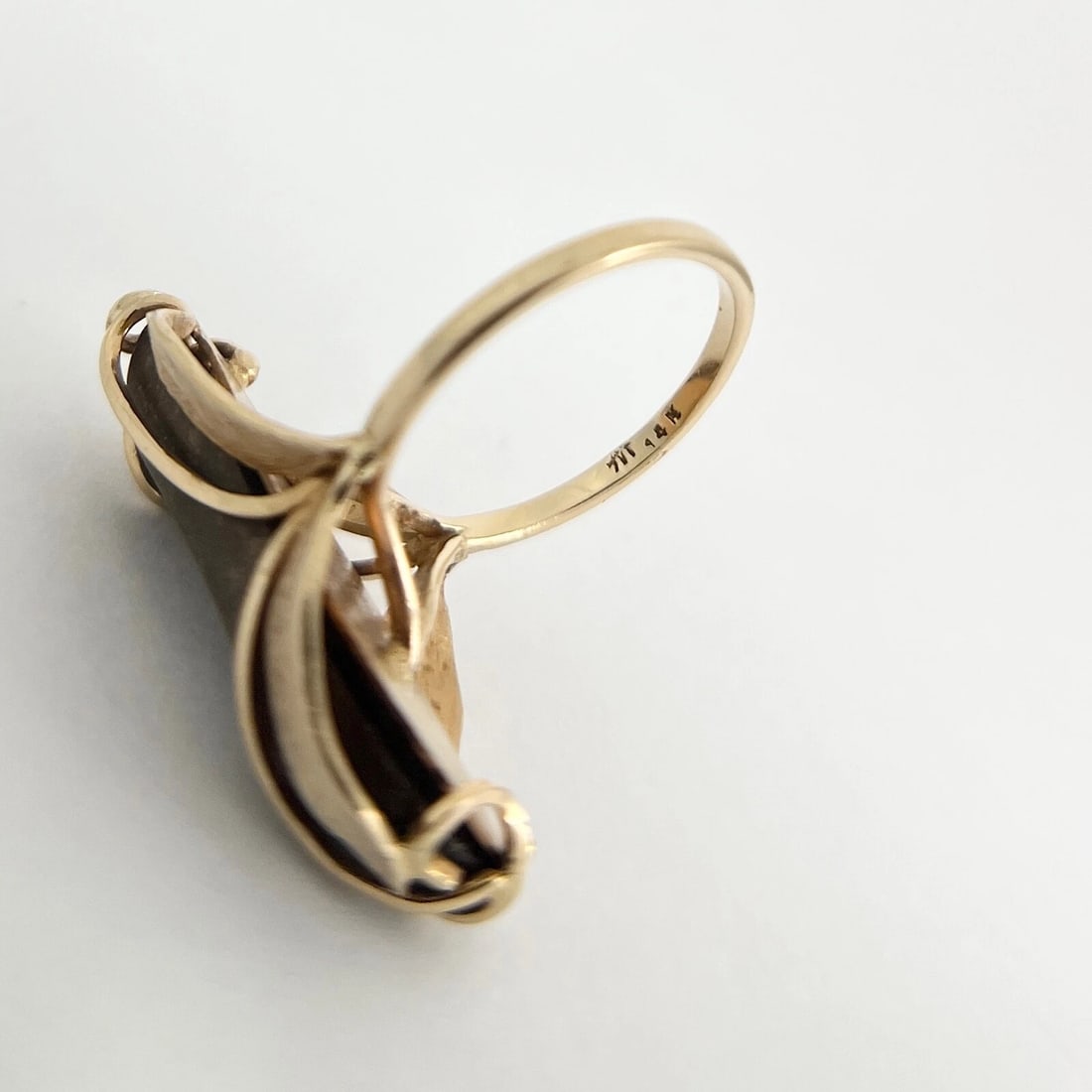 Vintage 1970's Long Brown Gemstone Cocktail Ring 14K Yellow Gold, 6.01 Grams - 8