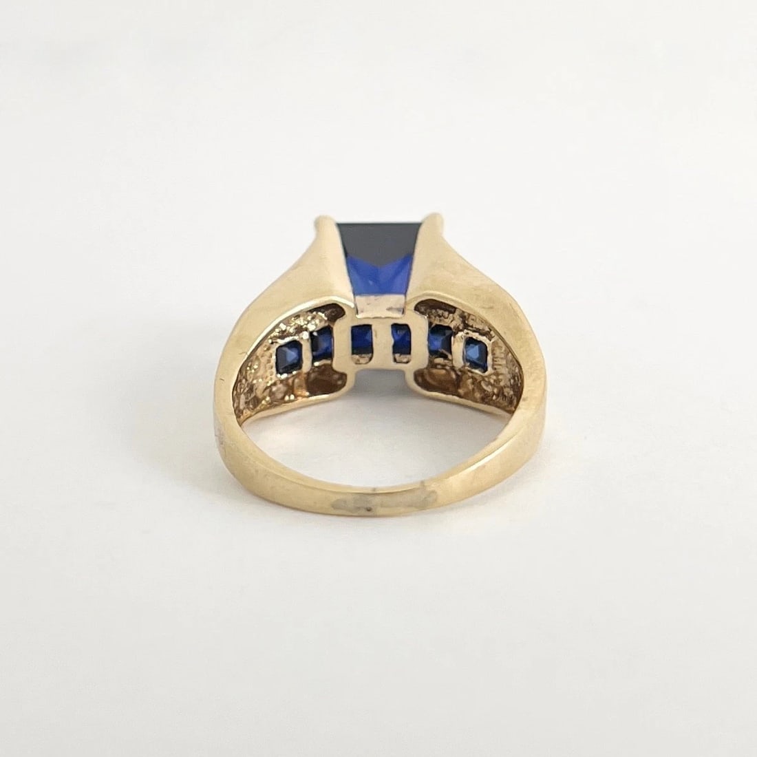 Vintage Blue Gemstone Diamond Cocktail Statement Ring 10K Yellow Gold, 6.24 Gr - 6