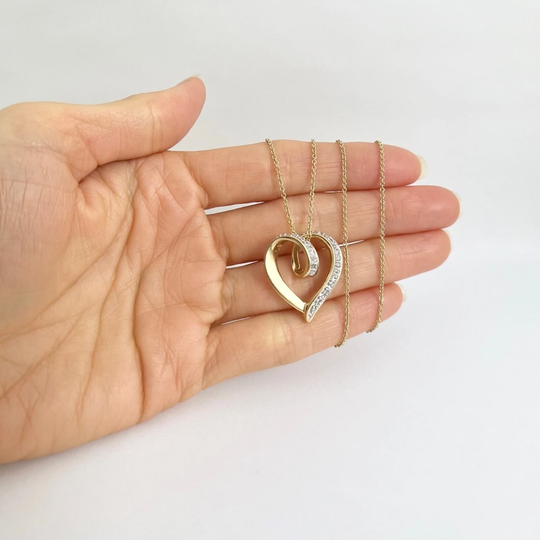 Vintage Baguette Half Diamond Heart Pendant Necklace 14K Yellow Gold, 6.20 Grams - 2