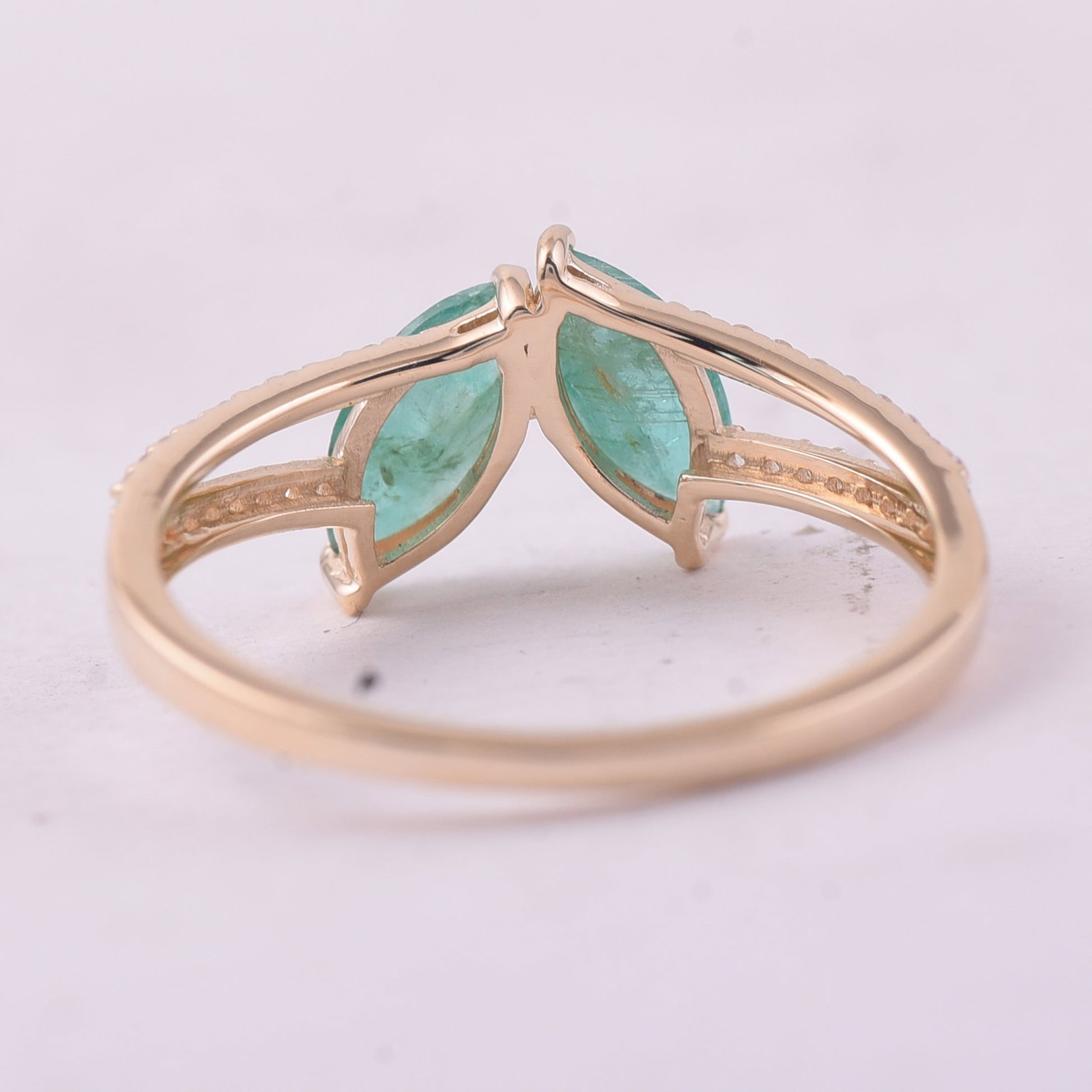 0.89 Ct Marquise Emerald 9K Gold Ring - 3