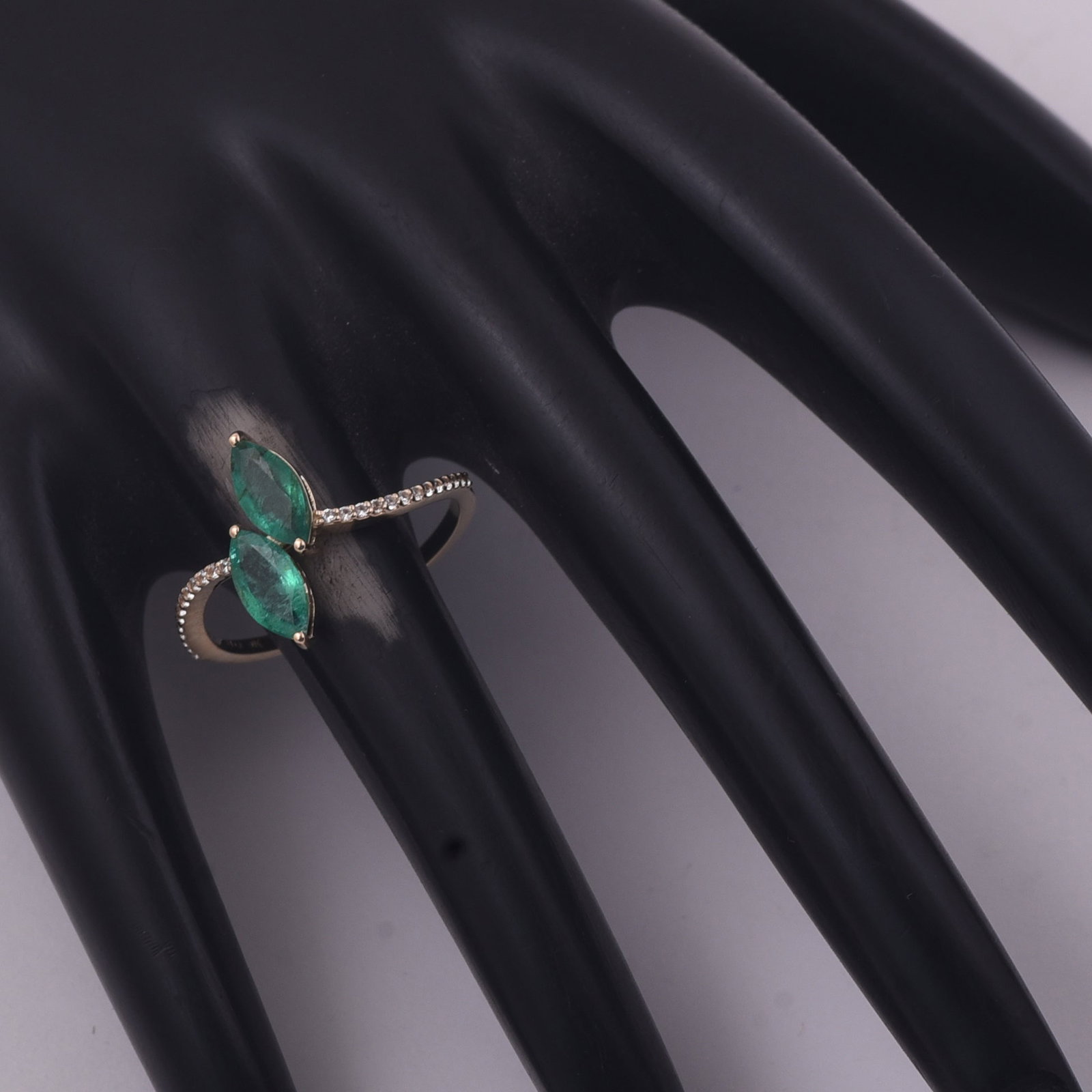 1.08 Ct Marquise Emerald 9K Gold Ring - 2