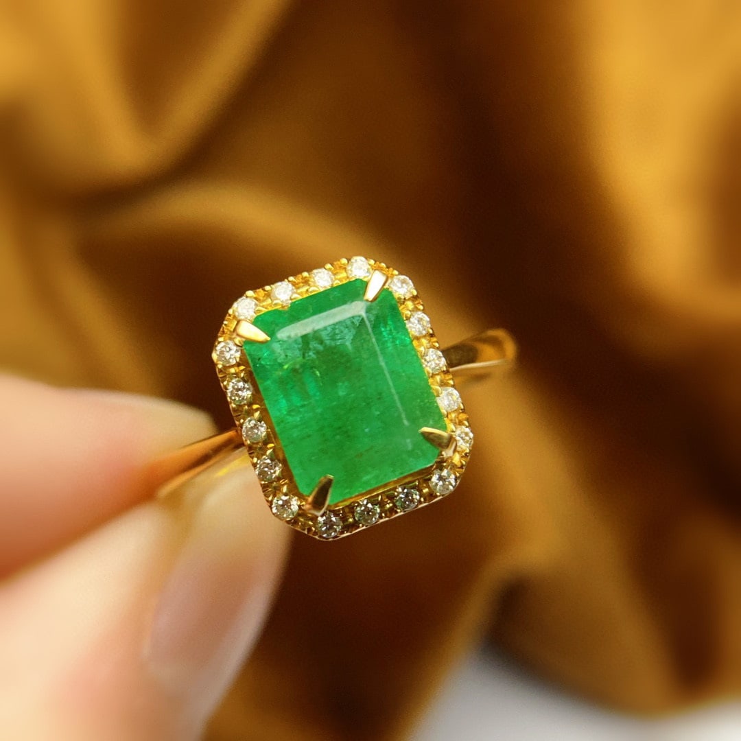 14K GOLD 2.50 CTW VIVID GREEN NATURAL EMERALD & DIAMOND RING (1 of 7)