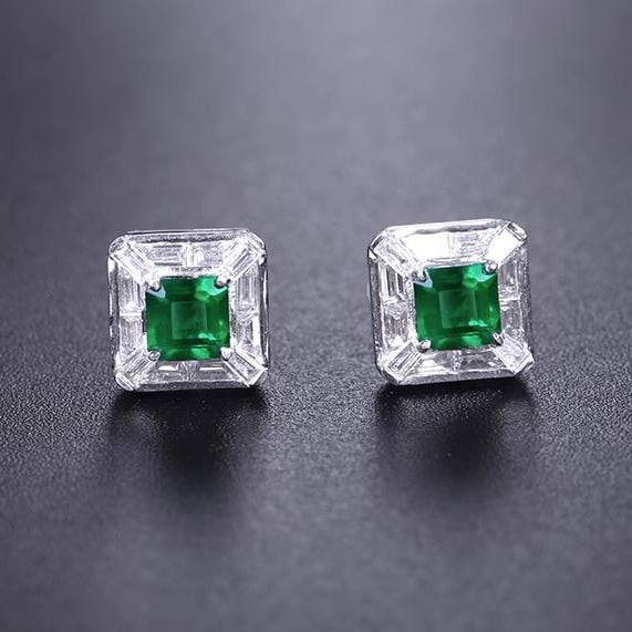 14K GOLD 0.94 CTW NATURAL EMERALD & DIAMOND EARRINGS - 4