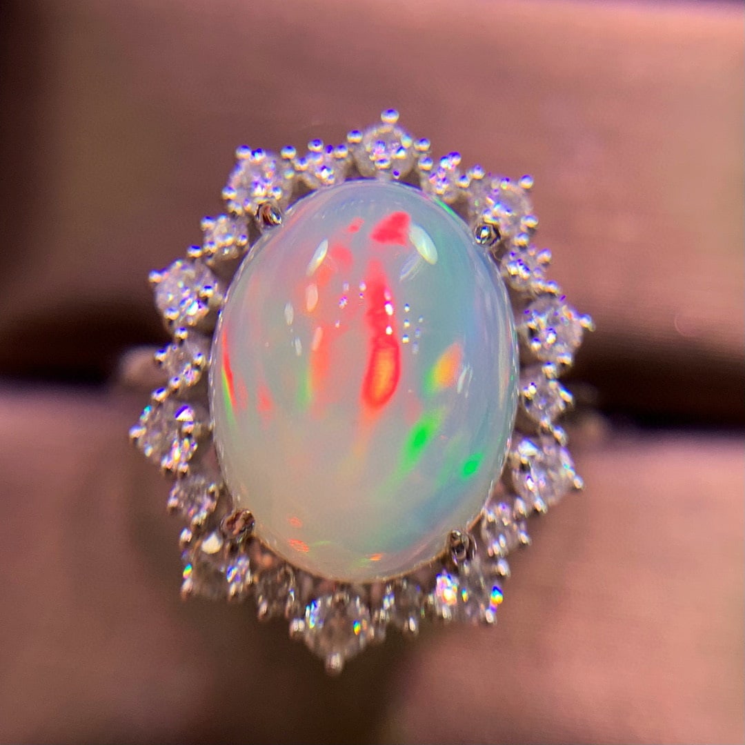 14K GOLD 2.8 CT NATURAL OPAL & DIAMOND RING - 4