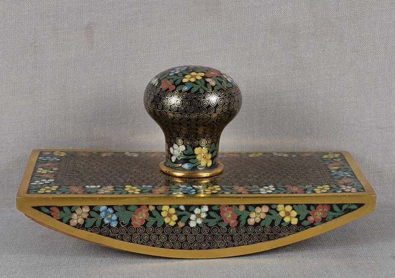 1910s Japanese cloisonne INK BLOTTER floral, scrolls gilding (1 of 6)