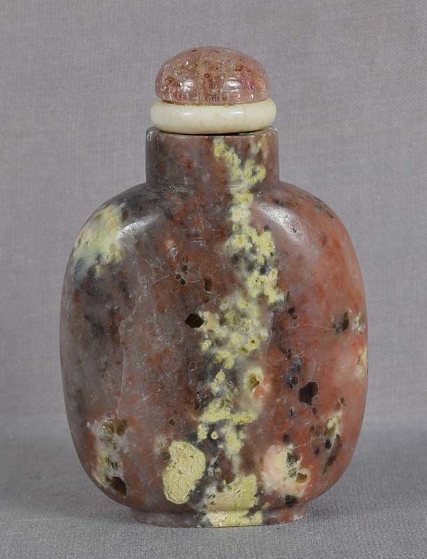Vintage Chinese JASPER SNUFF BOTTLE (1 of 6)
