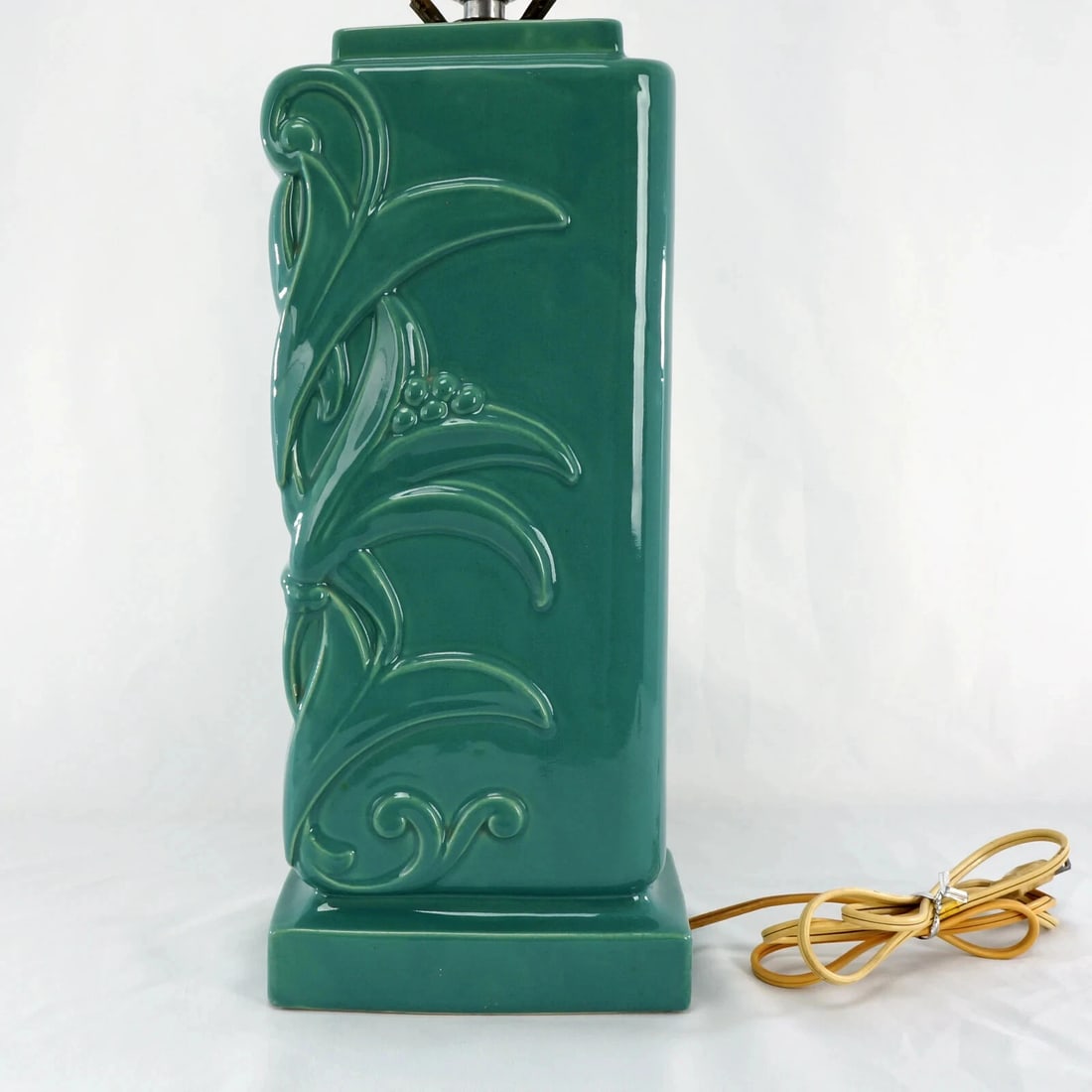 Art Deco/Hollywood Regency Celadon Lamp - 7