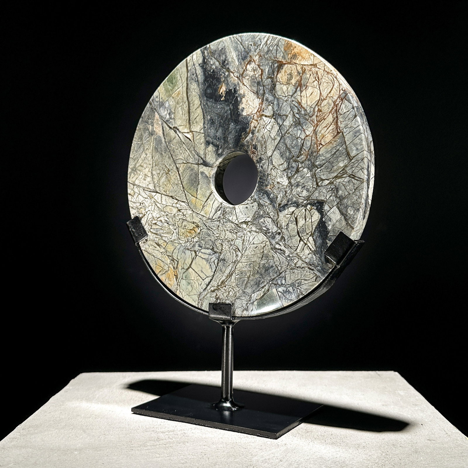 Stunning Onyx Disc on a custom stand - 7