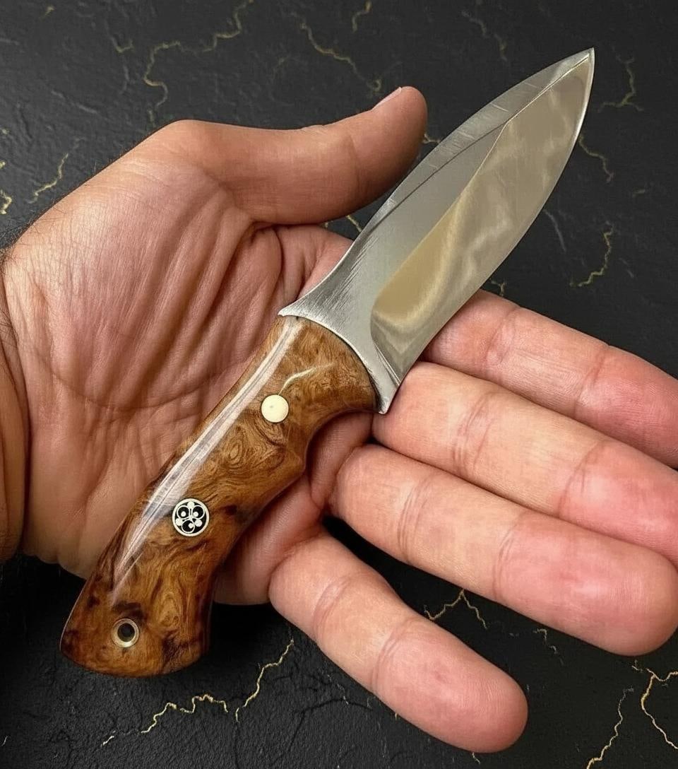 Handcrafted 1095 Steel Fixed Blade Hunting Knife with Rosewood Handle & USA Scout Sheath - 3