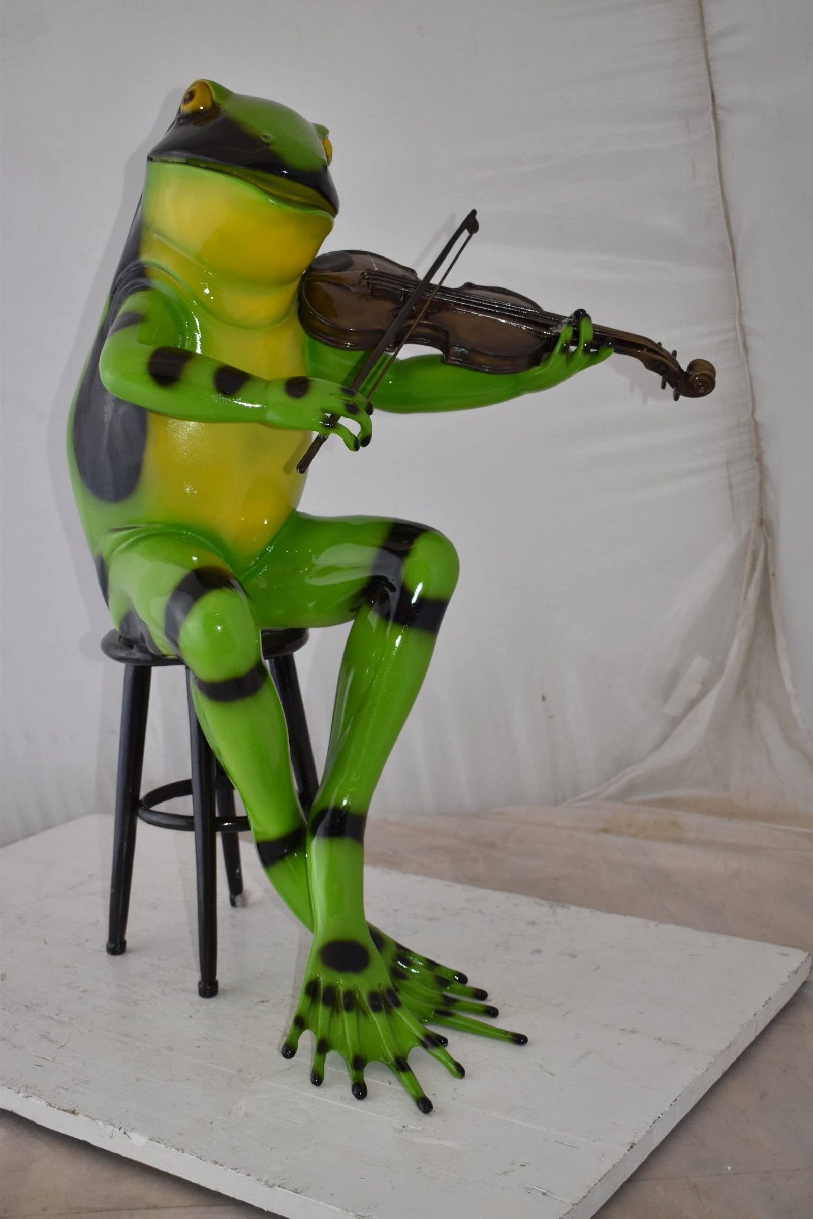 Musical Green Frog Bronze Statue - Playing Violin Sculpture - Perfect for Home or Office, 20"L x - 6