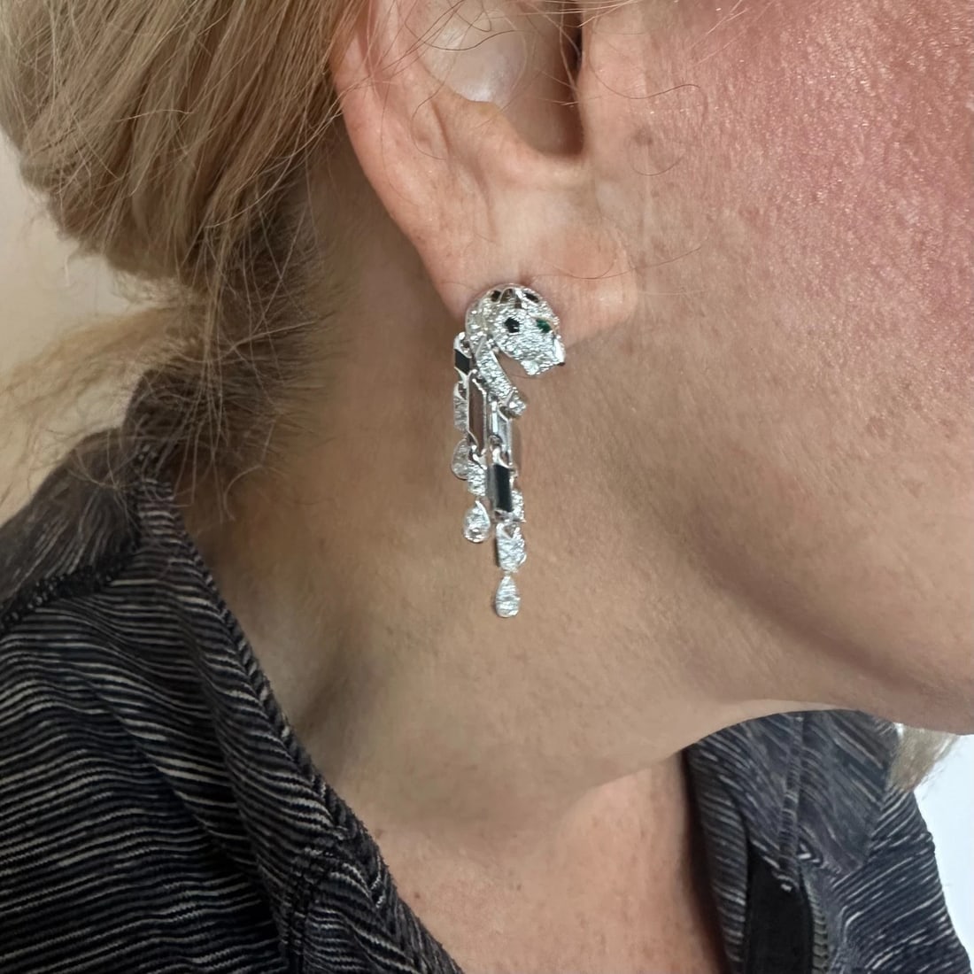 Authentic! Cartier Panthere Panther 18k White Gold Diamond Black Onyx Earrings - 16