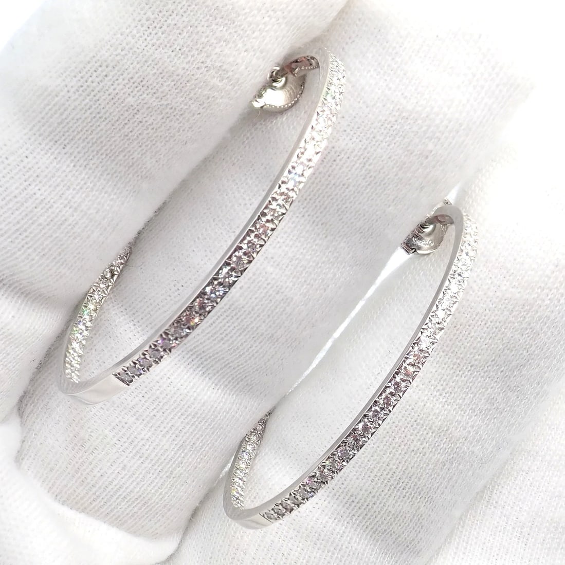 Authentic! Tiffany & Co Platinum Metro Diamond Large Inside Out Hoop Earrings - 10