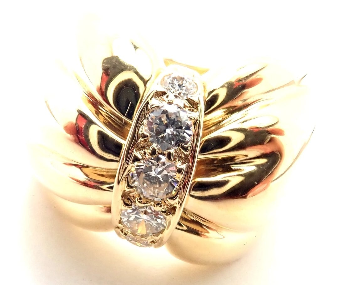 Rare! Authentic Van Cleef & Arpels 18k Yellow Gold Diamond Bow Design Band Ring - 3