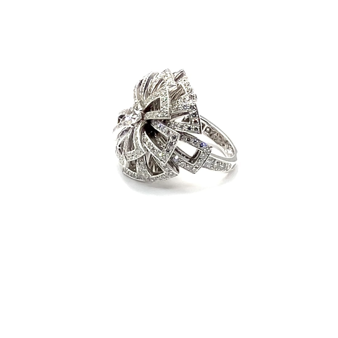 Rare! Authentic Chanel Flower 18k White Gold Diamond Large Ring - 2
