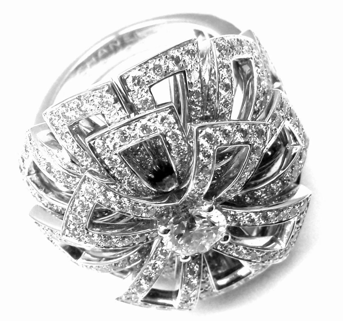 Rare! Authentic Chanel Flower 18k White Gold Diamond Large Ring - 4