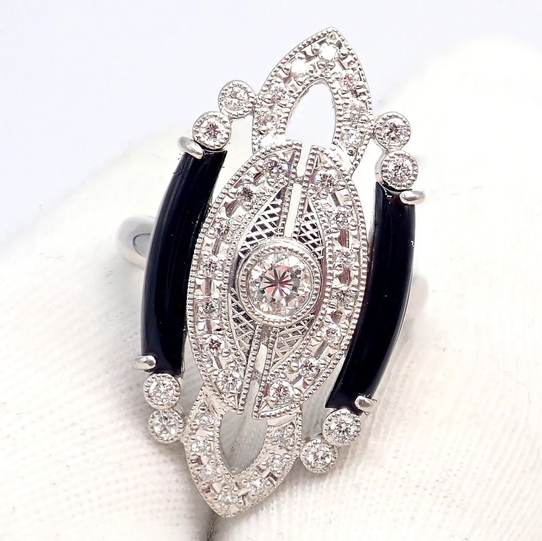 Vintage Estate Platinum Diamond 0.62ctw Onyx Ring sz 7.5 - 10