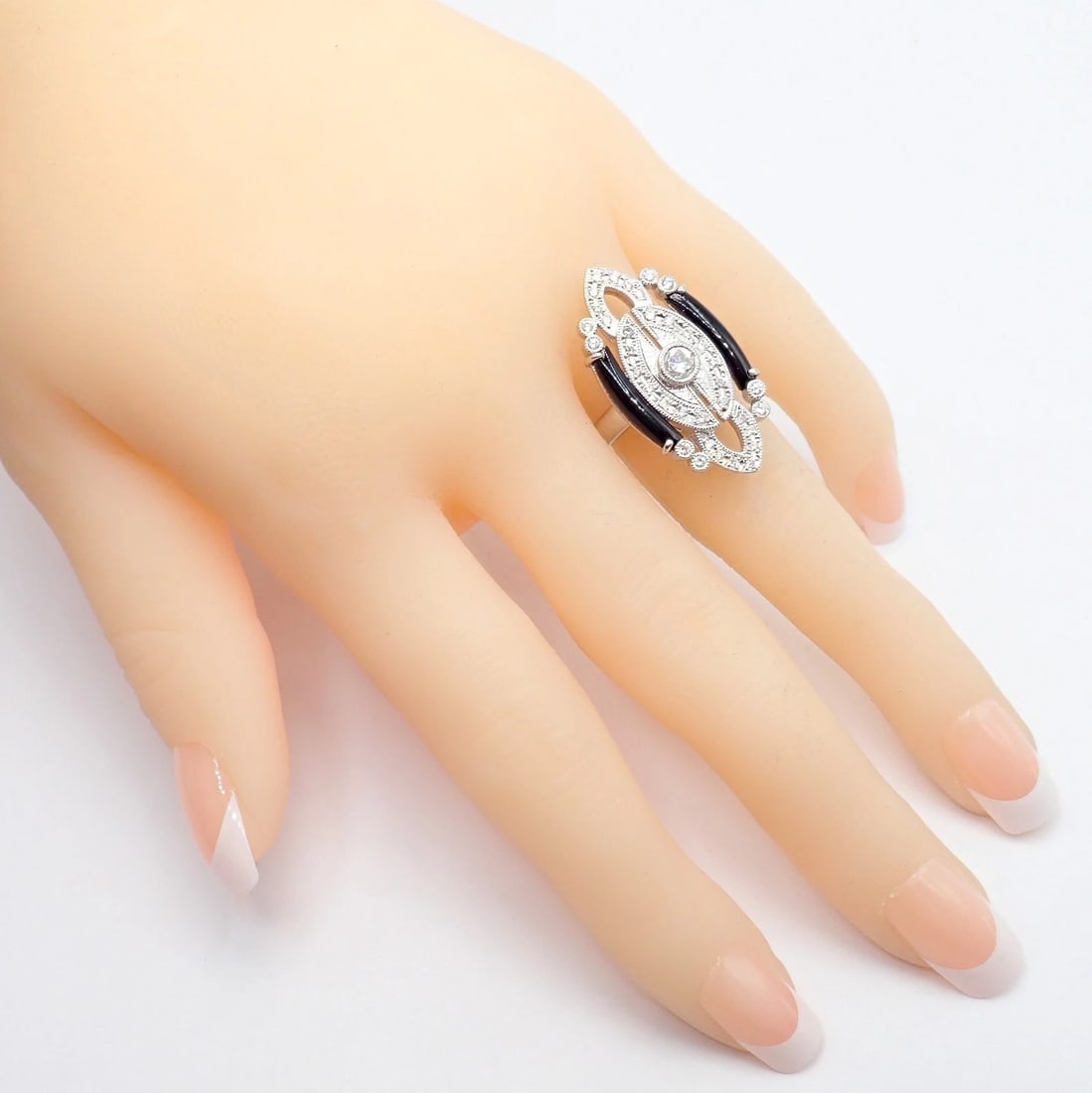 Vintage Estate Platinum Diamond 0.62ctw Onyx Ring sz 7.5 - 3