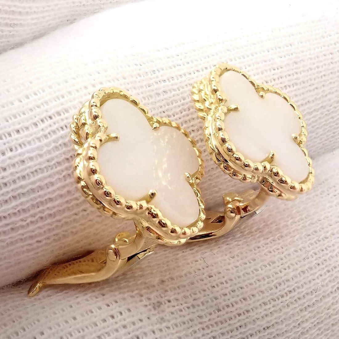 Rare! Van Cleef & Arpels Vintage Alhambra 18k Yellow Gold White Coral Earrings - 15