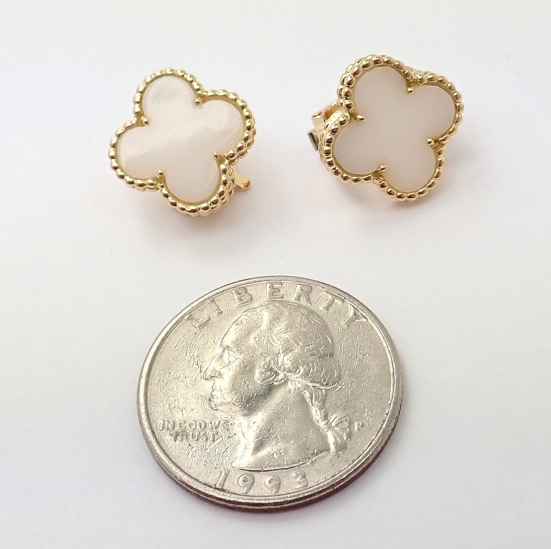 Rare! Van Cleef & Arpels Vintage Alhambra 18k Yellow Gold White Coral Earrings - 5