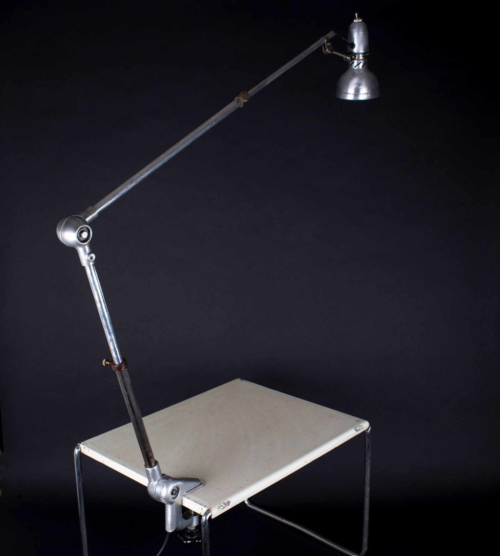 Home / FRENCH INDUSTRIAL MODERNIST TASK LAMP LUMINA clamp (1 of 6)