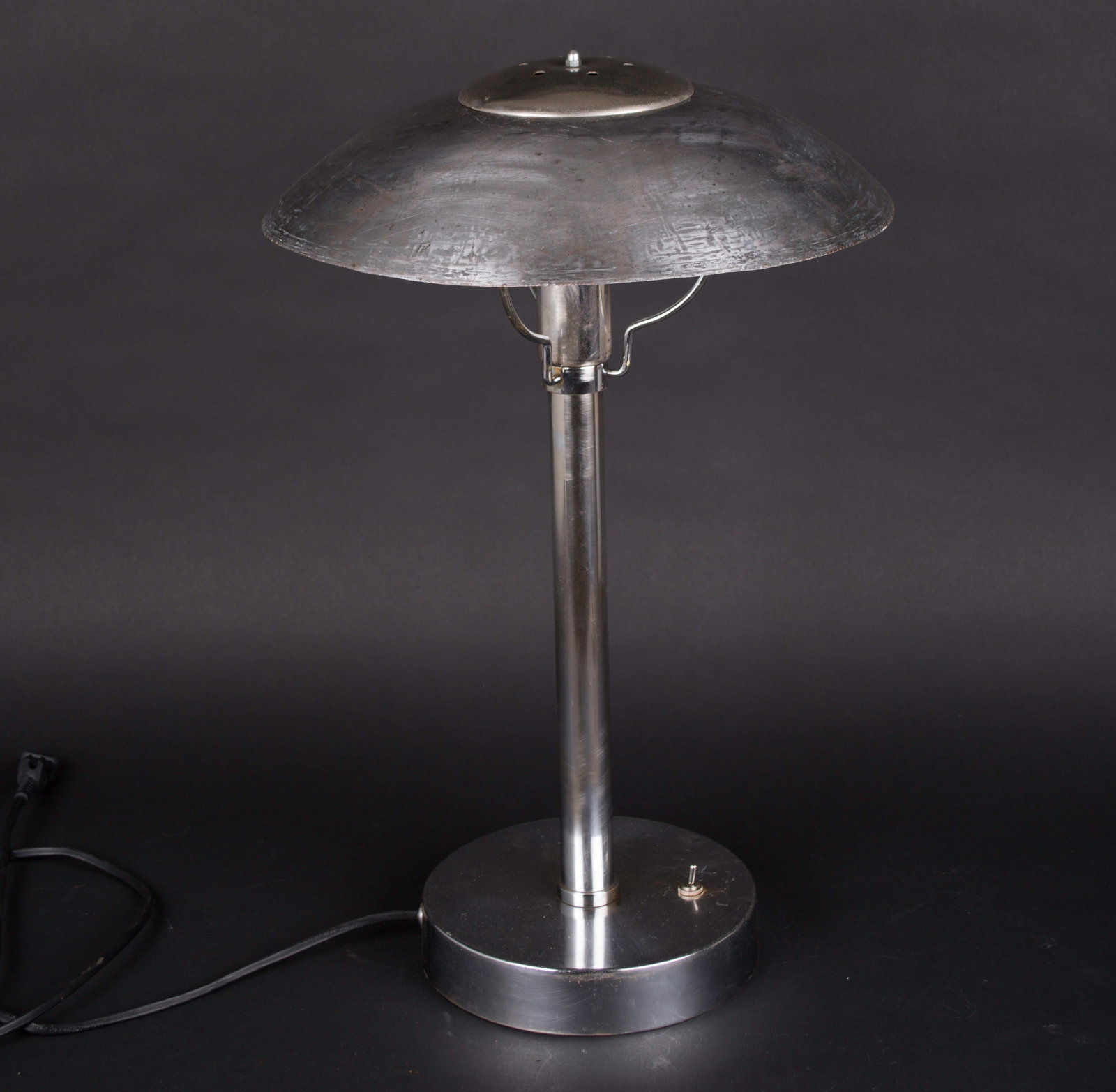 Home / Bauhaus table lamp in nickel-plated steel by Franta Anyz Czechoslovakia - 2