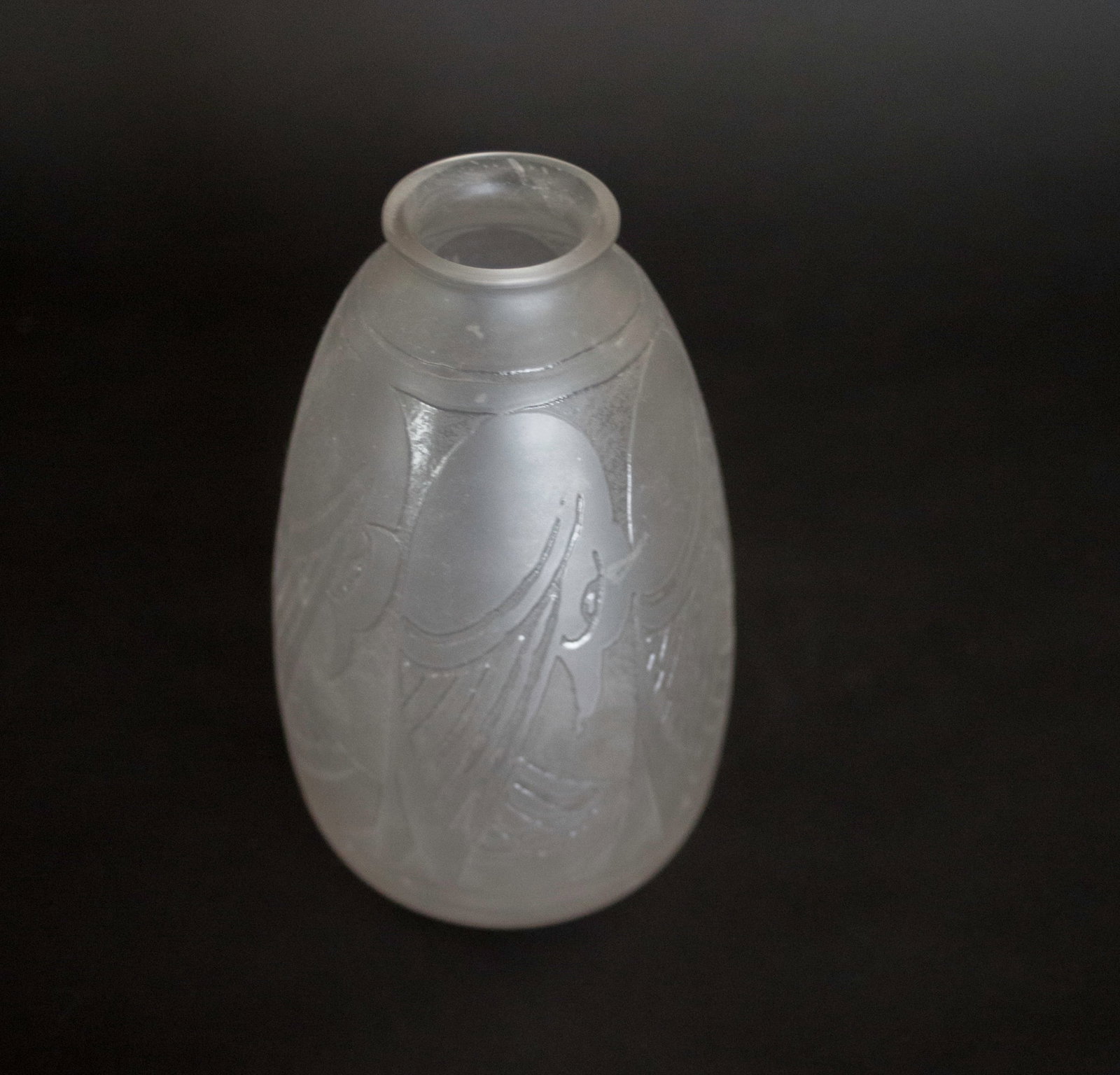 Home / French Art deco D'Avesn vase signed: French Art deco D'Avesn vase signed Reserve: $220.00 Shipping:Domestic: Flat-rate of $65.00 to anywhere within the contiguous U.S.International: Foreign shipping rates