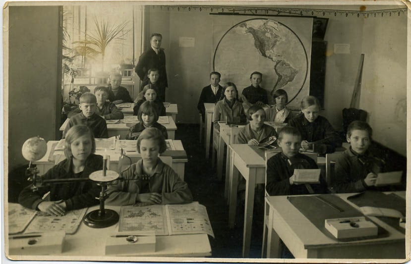 Home / French Ikelmer terrestrial globe 11 inches 1880 school globe - 8