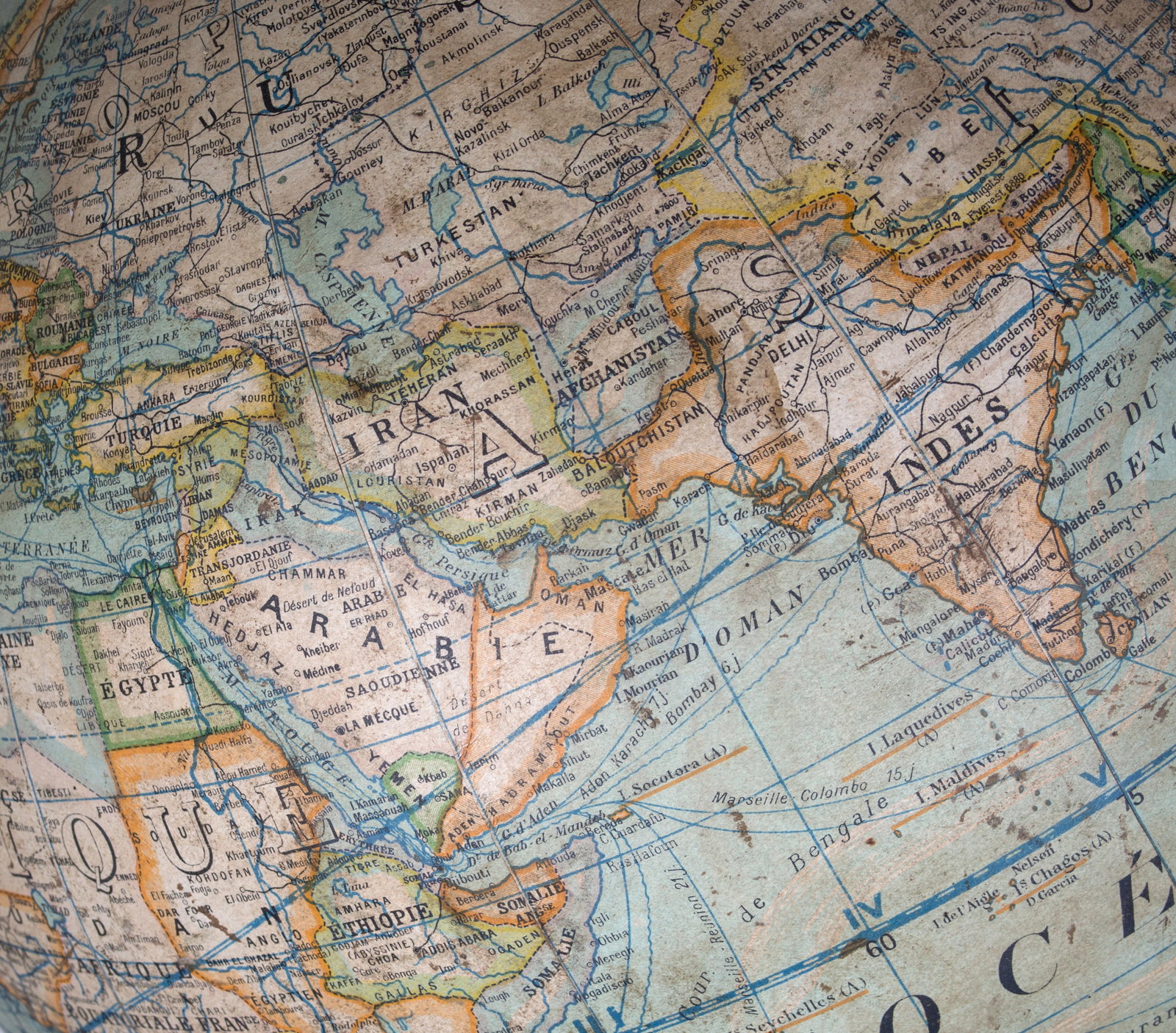 Home / French 17" Girard Barrere et Thomas antique terrestrial globe 17 inches - 4