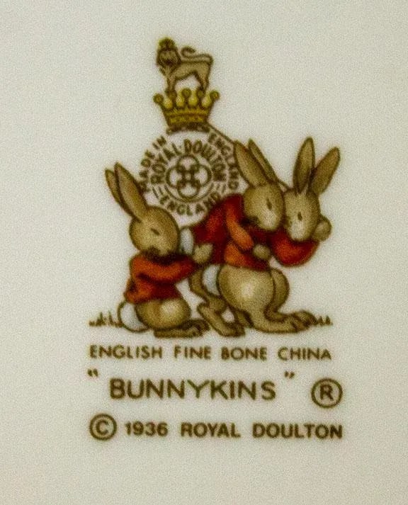 Lot of 8 Royal Doulton Bunnykins Collectable Bowls - 4