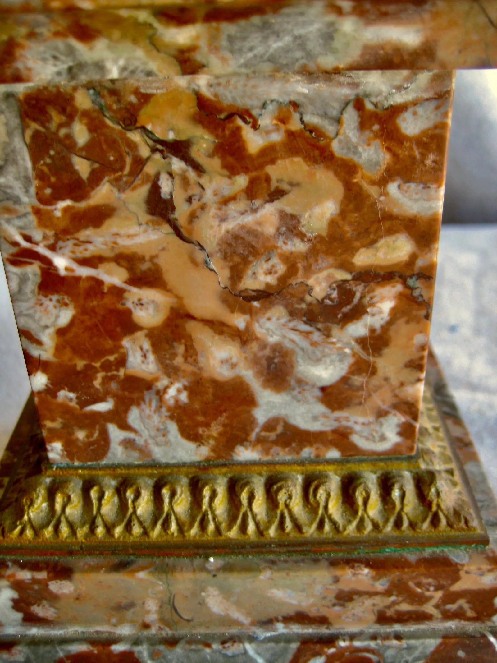 Pair of Late 19th Century Napoleon III Marble and Bronze Lamps - 10