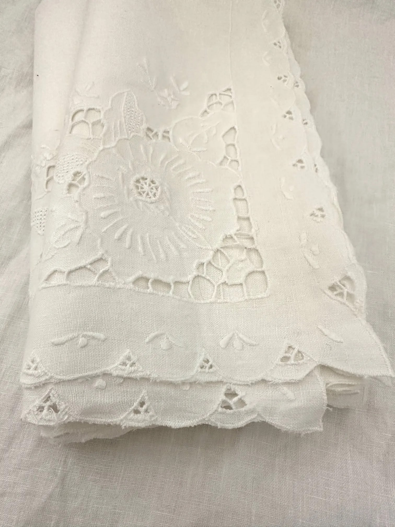 Handmade Linen Embroidered Dinner Napkins-A Set - 4