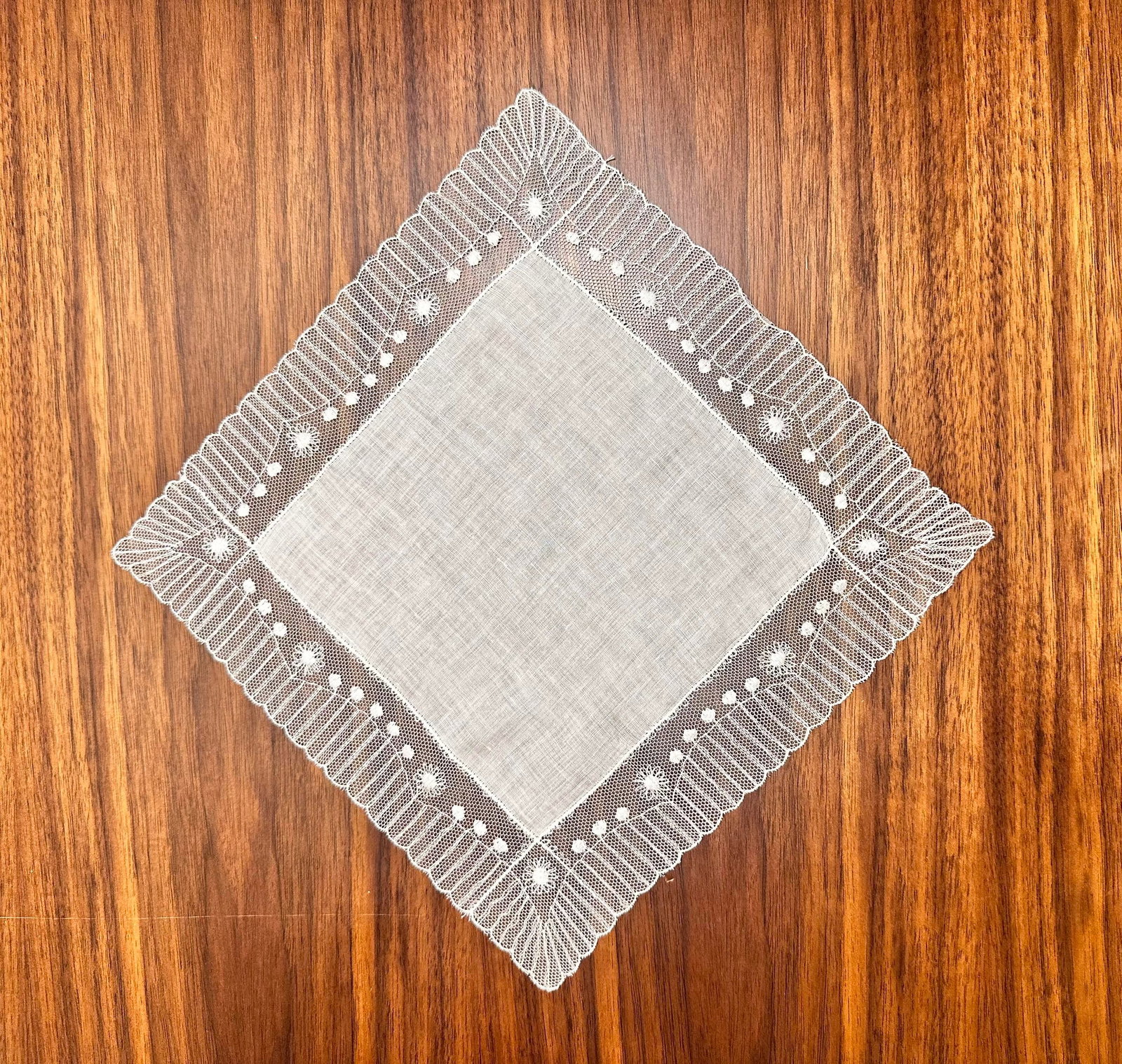 Mid 20th Century Vintage Lace Handkerchiefs -A Pair - 9