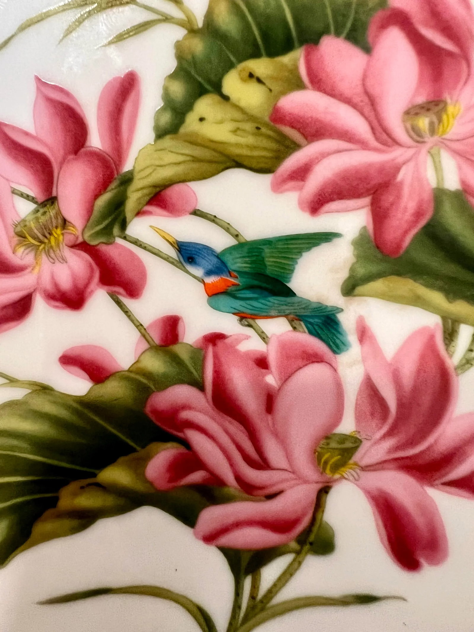 Vintage Chinoiserie Kyoto Imperial Porcelain "Blossoms of the Japanese Year" Set of Three - 8