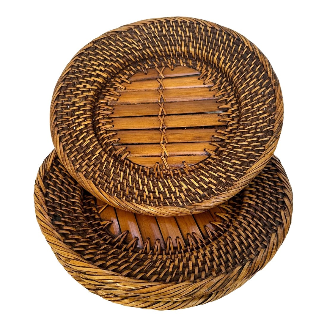 Set of 4 Woven Rattan & Bamboo Plate Chargers: Set of 4 Woven Rattan & Bamboo Plate Chargers. Outer rim in rattan and center is thick bamboo. Great for a tropical party or beach house. 13.25in round x 1.5in h Make sure to follow me, I have flash